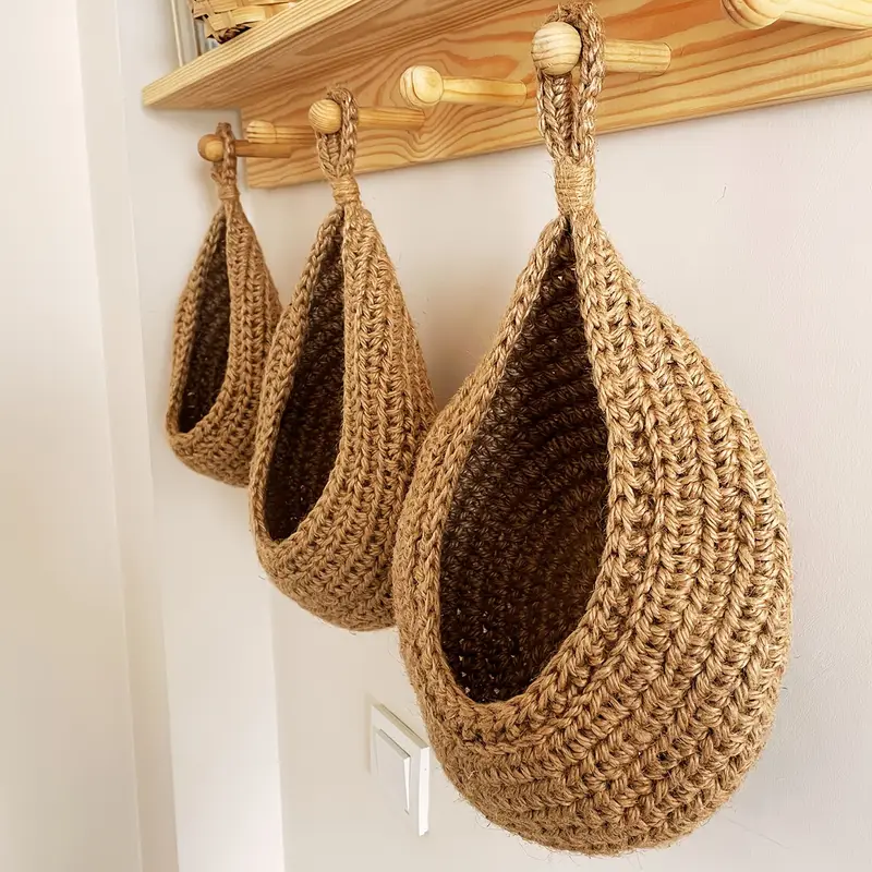 Hanging Crochet Planter Pods – Free Pattern & Step-by-Step Tutorial